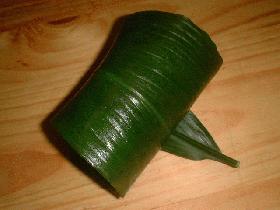 puis couper le surplus de feuille