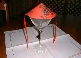 pliage serviette décoration table chapeau 